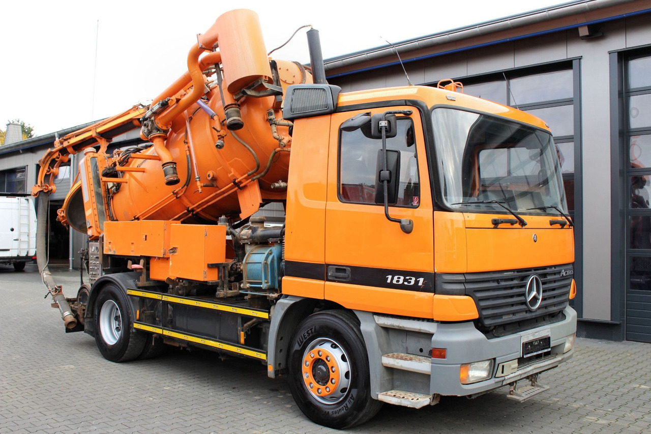 Mercedes-Benz Actros 1831 4x2 Hellmers 6,5m³ V2A INOX Kipper - Vakum kamion: slika Mercedes-Benz Actros 1831 4x2 Hellmers 6,5m³ V2A INOX Kipper - Vakum kamion Mercedes-Benz Actros 1831 4x2 Hellmers 6,5m³ V2A INOX Kipper - Vakum kamion: slika Mercedes-Benz Actros 1831 4x2 Hellmers 6,5m³ V2A INOX Kipper - Vakum kamion