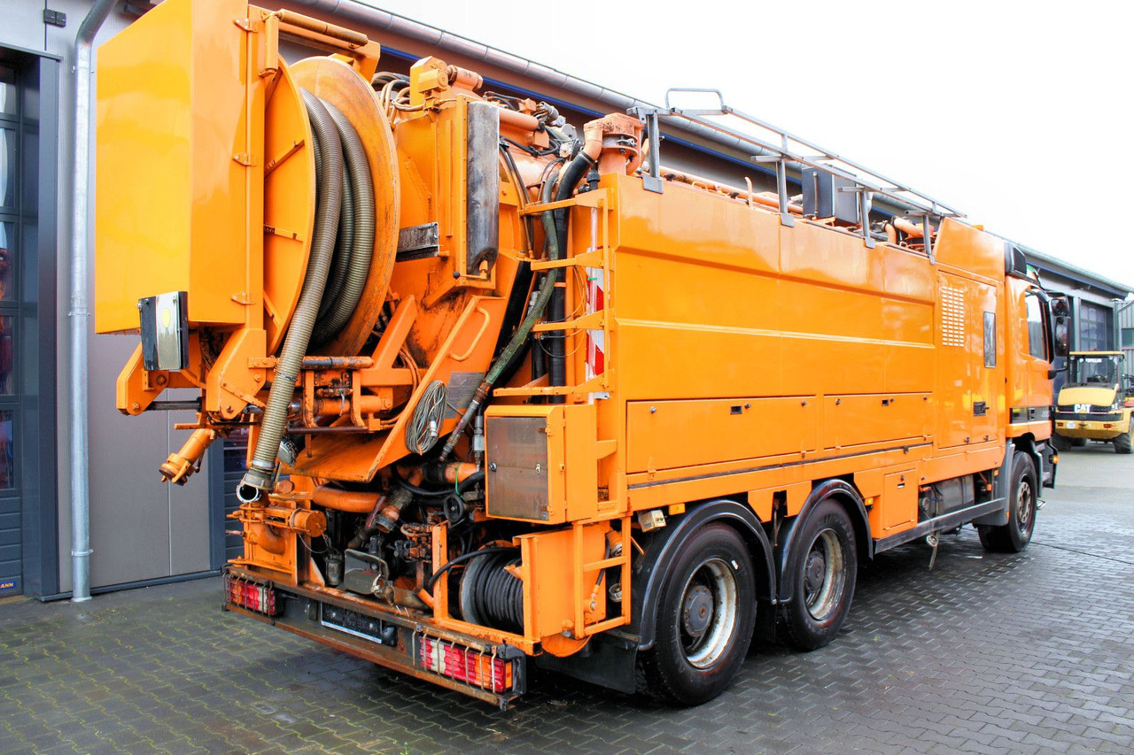 Mercedes-Benz Actros 2653 6x4 V8 Müller 16m³ Saug u.Spül-Kombi - Vakum kamion: slika Mercedes-Benz Actros 2653 6x4 V8 Müller 16m³ Saug u.Spül-Kombi - Vakum kamion Mercedes-Benz Actros 2653 6x4 V8 Müller 16m³ Saug u.Spül-Kombi - Vakum kamion: slika Mercedes-Benz Actros 2653 6x4 V8 Müller 16m³ Saug u.Spül-Kombi - Vakum kamion