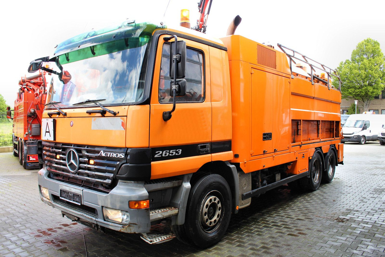 Mercedes-Benz Actros 2653 6x4 V8 Müller 16m³ Saug u.Spül-Kombi - Vakum kamion: slika Mercedes-Benz Actros 2653 6x4 V8 Müller 16m³ Saug u.Spül-Kombi - Vakum kamion Mercedes-Benz Actros 2653 6x4 V8 Müller 16m³ Saug u.Spül-Kombi - Vakum kamion: slika Mercedes-Benz Actros 2653 6x4 V8 Müller 16m³ Saug u.Spül-Kombi - Vakum kamion