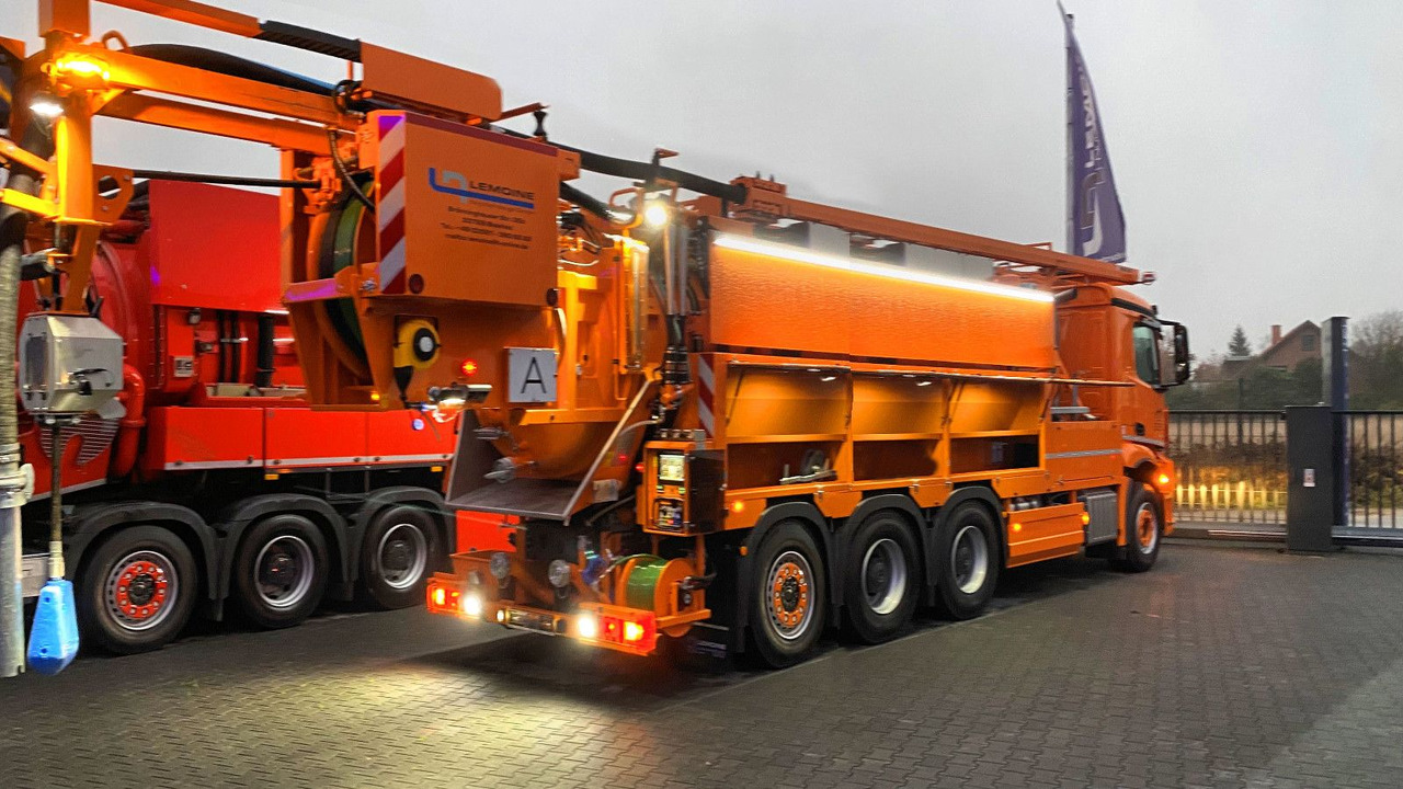 Mercedes-Benz Arocs 3551 8x4 Müller 16mCanalmaster F160EWA WRG - Vakum kamion: slika Mercedes-Benz Arocs 3551 8x4 Müller 16mCanalmaster F160EWA WRG - Vakum kamion Mercedes-Benz Arocs 3551 8x4 Müller 16mCanalmaster F160EWA WRG - Vakum kamion: slika Mercedes-Benz Arocs 3551 8x4 Müller 16mCanalmaster F160EWA WRG - Vakum kamion