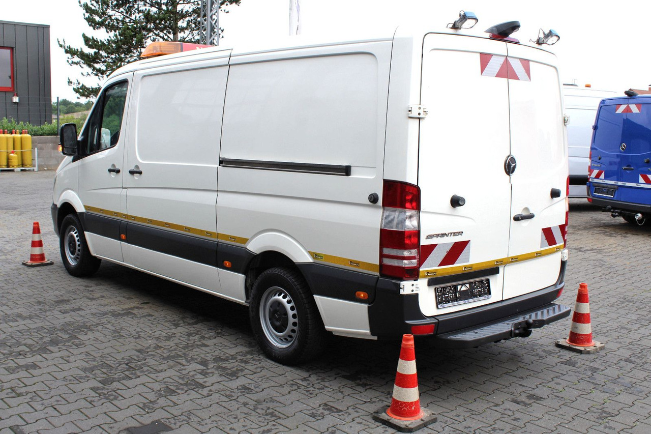 Mercedes-Benz Sprinter 316 CDI + Leistikow 1m³ HD-Spüler 3,5t - Vakum kamion: slika Mercedes-Benz Sprinter 316 CDI + Leistikow 1m³ HD-Spüler 3,5t - Vakum kamion Mercedes-Benz Sprinter 316 CDI + Leistikow 1m³ HD-Spüler 3,5t - Vakum kamion: slika Mercedes-Benz Sprinter 316 CDI + Leistikow 1m³ HD-Spüler 3,5t - Vakum kamion
