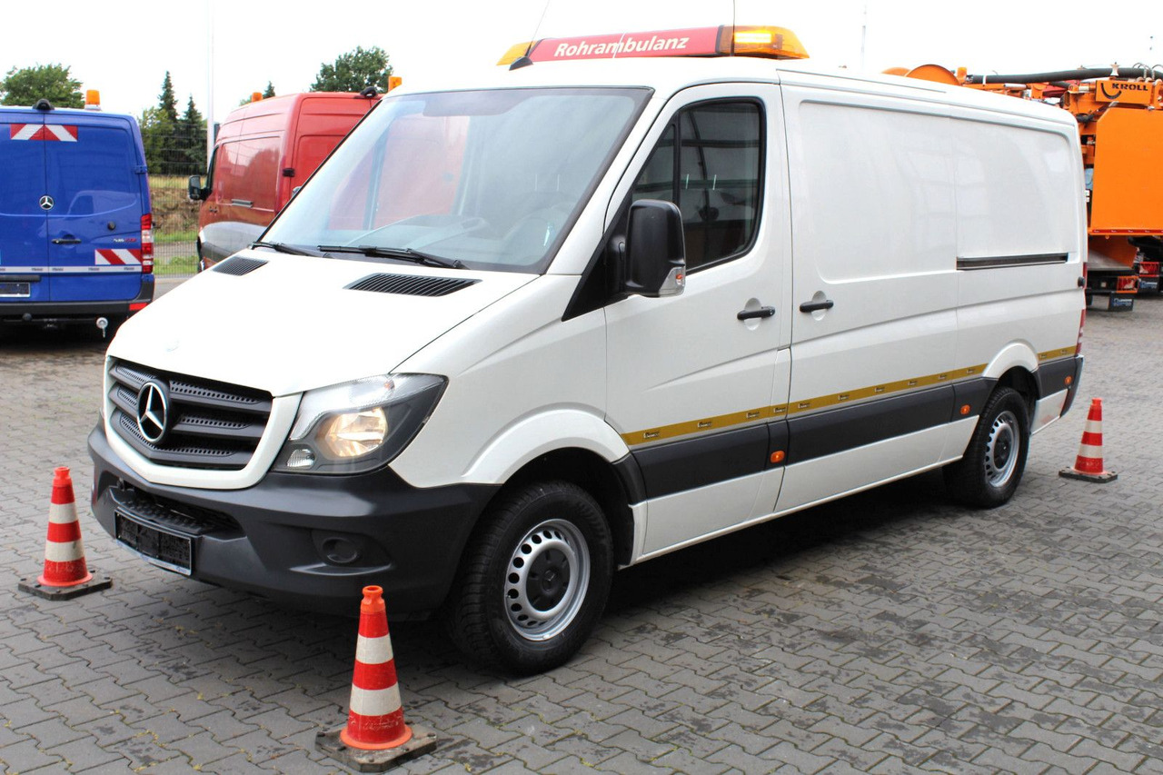Mercedes-Benz Sprinter 316 CDI + Leistikow 1m³ HD-Spüler 3,5t - Vakum kamion: slika Mercedes-Benz Sprinter 316 CDI + Leistikow 1m³ HD-Spüler 3,5t - Vakum kamion Mercedes-Benz Sprinter 316 CDI + Leistikow 1m³ HD-Spüler 3,5t - Vakum kamion: slika Mercedes-Benz Sprinter 316 CDI + Leistikow 1m³ HD-Spüler 3,5t - Vakum kamion