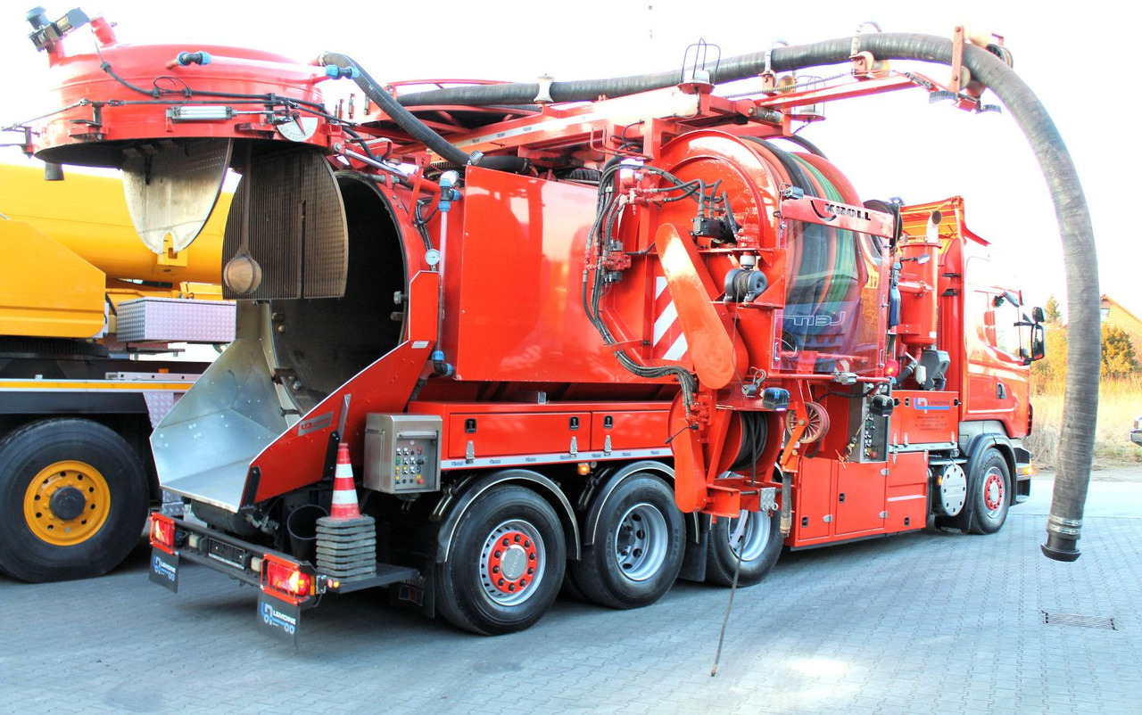 Scania R560 V8 8x4 Kroll 20m³ WRG 2x HD-Pumpe 620 Liter - Vakum kamion: slika Scania R560 V8 8x4 Kroll 20m³ WRG 2x HD-Pumpe 620 Liter - Vakum kamion Scania R560 V8 8x4 Kroll 20m³ WRG 2x HD-Pumpe 620 Liter - Vakum kamion: slika Scania R560 V8 8x4 Kroll 20m³ WRG 2x HD-Pumpe 620 Liter - Vakum kamion