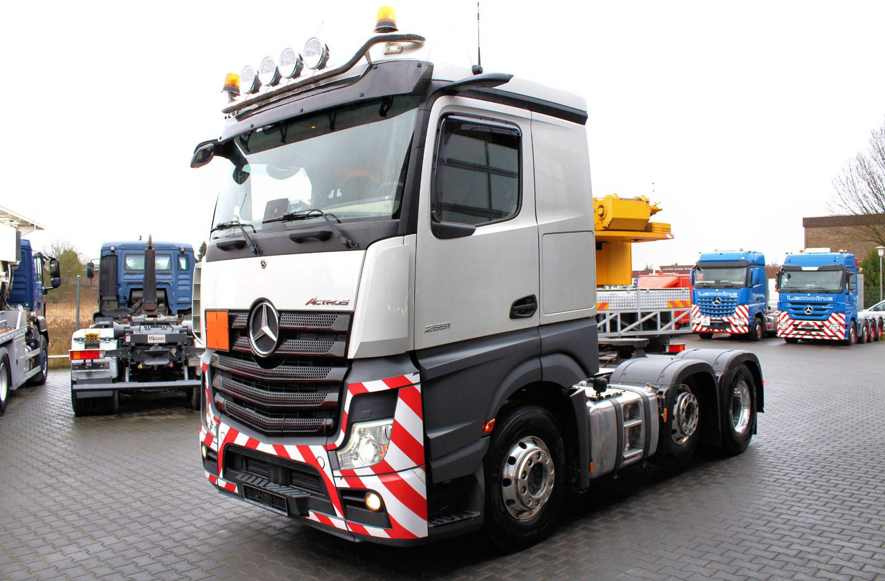 Mercedes-Benz Actros 2551 6x2 BigSpace 68 to Schwerlast + LIFT - Tegljač: slika Mercedes-Benz Actros 2551 6x2 BigSpace 68 to Schwerlast + LIFT - Tegljač Mercedes-Benz Actros 2551 6x2 BigSpace 68 to Schwerlast + LIFT - Tegljač: slika Mercedes-Benz Actros 2551 6x2 BigSpace 68 to Schwerlast + LIFT - Tegljač