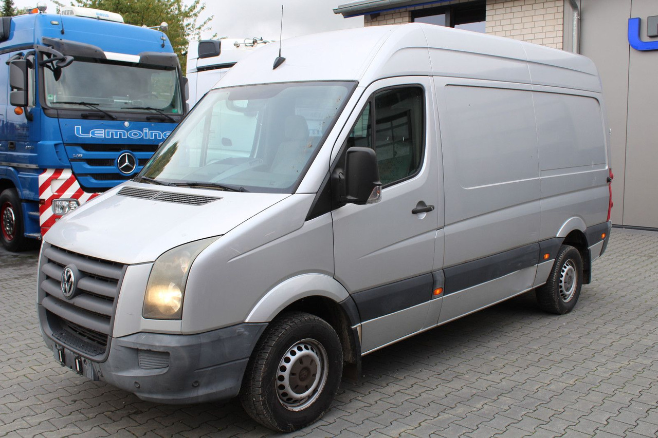 Volkswagen Crafter 2.5 TDI Kasten 3,5 t + AHK, Klima, - Furgon: slika Volkswagen Crafter 2.5 TDI Kasten 3,5 t + AHK, Klima, - Furgon Volkswagen Crafter 2.5 TDI Kasten 3,5 t + AHK, Klima, - Furgon: slika Volkswagen Crafter 2.5 TDI Kasten 3,5 t + AHK, Klima, - Furgon