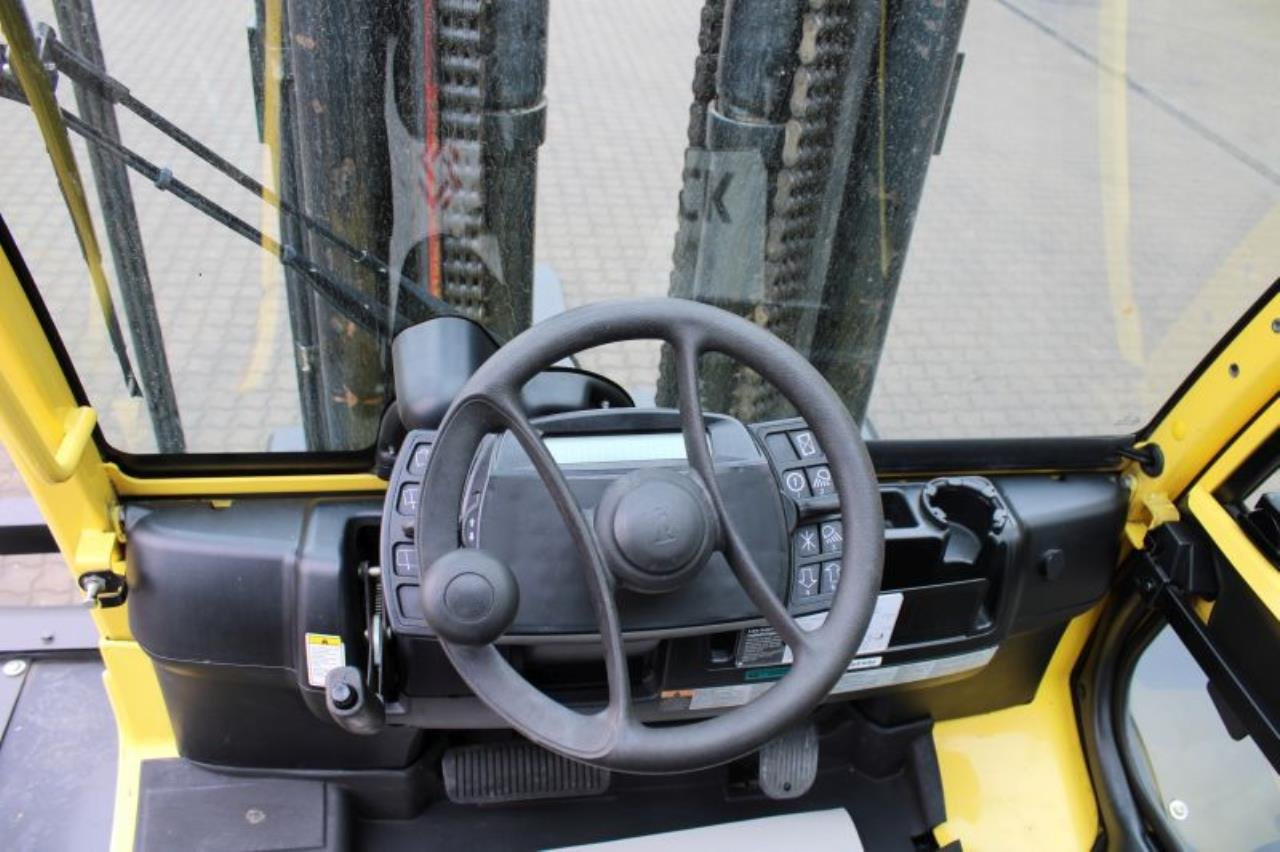 Hyster H8.0FT-9 - Plinski viličar: slika Hyster H8.0FT-9 - Plinski viličar Hyster H8.0FT-9 - Plinski viličar: slika Hyster H8.0FT-9 - Plinski viličar