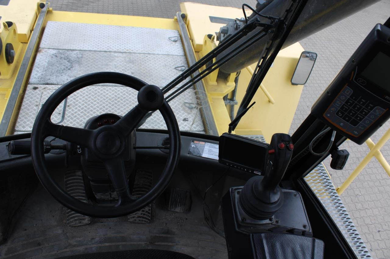Hyster RS46-33CH - Dohvatni viličar: slika Hyster RS46-33CH - Dohvatni viličar Hyster RS46-33CH - Dohvatni viličar: slika Hyster RS46-33CH - Dohvatni viličar