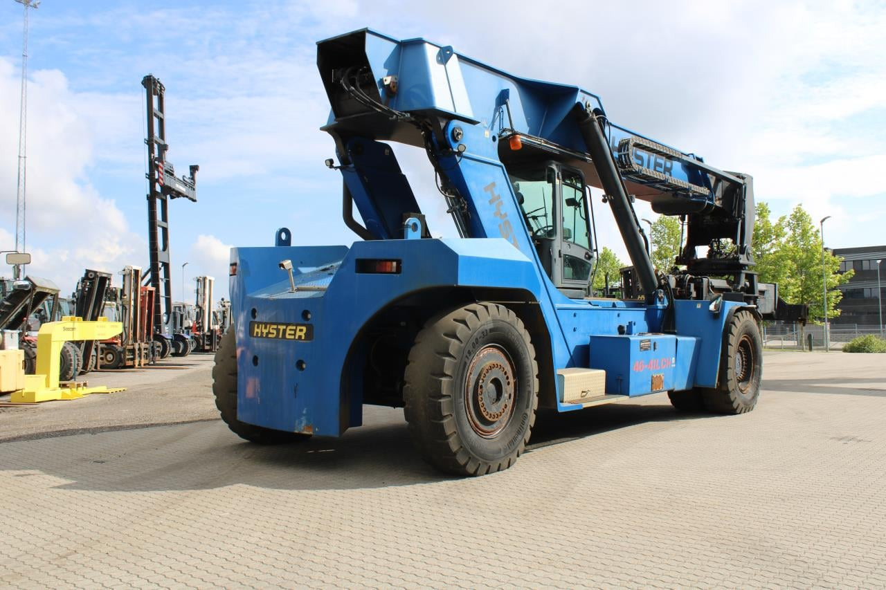 Hyster RS46-41L CH - Dohvatni viličar: slika Hyster RS46-41L CH - Dohvatni viličar Hyster RS46-41L CH - Dohvatni viličar: slika Hyster RS46-41L CH - Dohvatni viličar