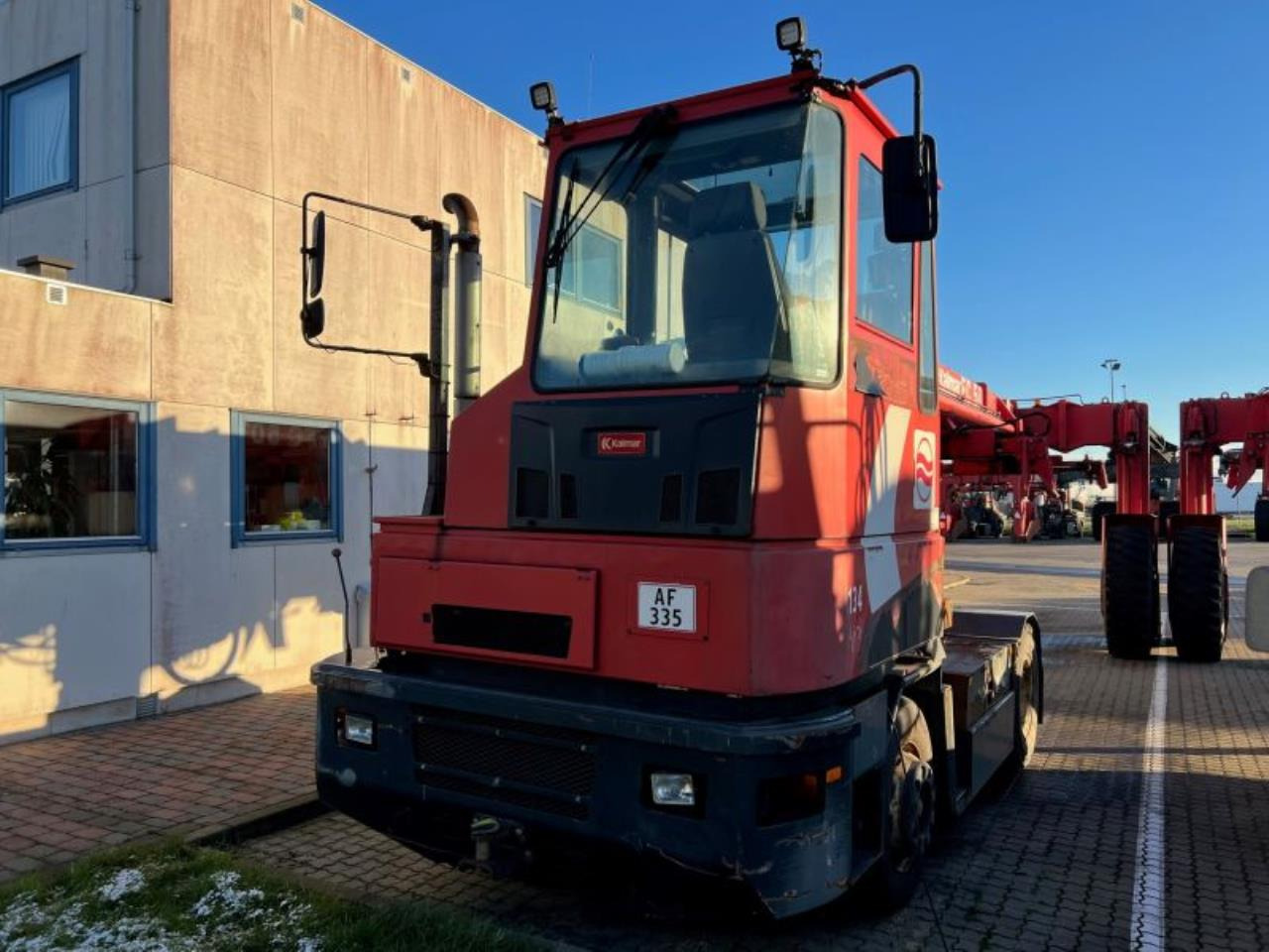Kalmar TT618 - Terminalni traktor: slika Kalmar TT618 - Terminalni traktor Kalmar TT618 - Terminalni traktor: slika Kalmar TT618 - Terminalni traktor