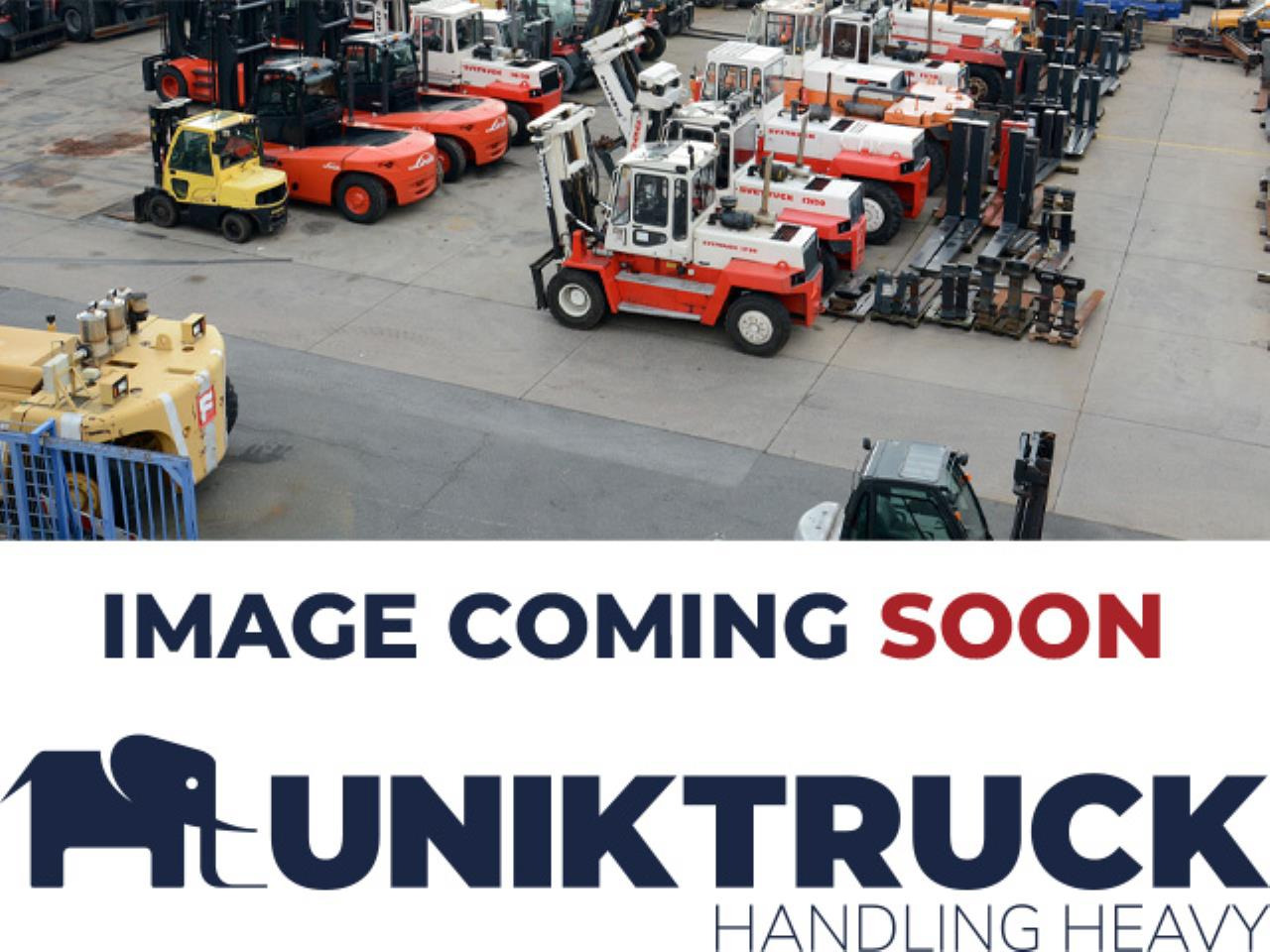 MOL RM255 4X4 - Terminalni traktor: slika MOL RM255 4X4 - Terminalni traktor MOL RM255 4X4 - Terminalni traktor: slika MOL RM255 4X4 - Terminalni traktor