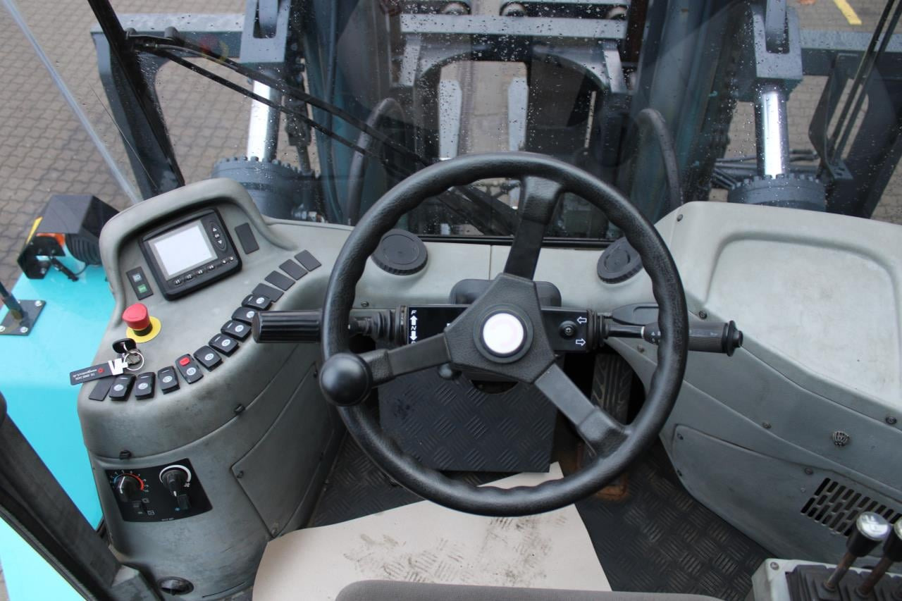 SMV SL25-1200B - Diesel viličar: slika SMV SL25-1200B - Diesel viličar SMV SL25-1200B - Diesel viličar: slika SMV SL25-1200B - Diesel viličar