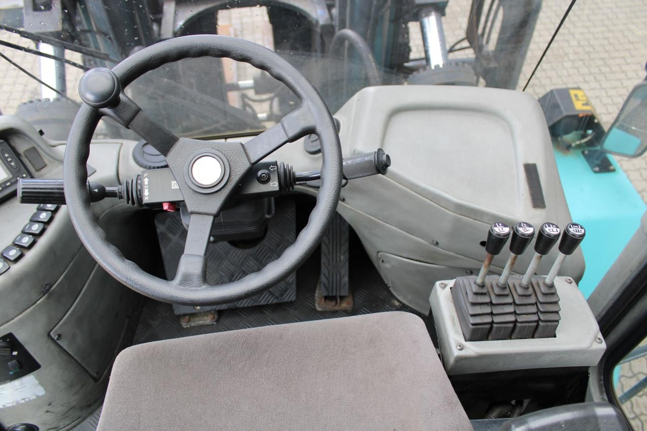 SMV SL25-1200B - Diesel viličar: slika SMV SL25-1200B - Diesel viličar SMV SL25-1200B - Diesel viličar: slika SMV SL25-1200B - Diesel viličar