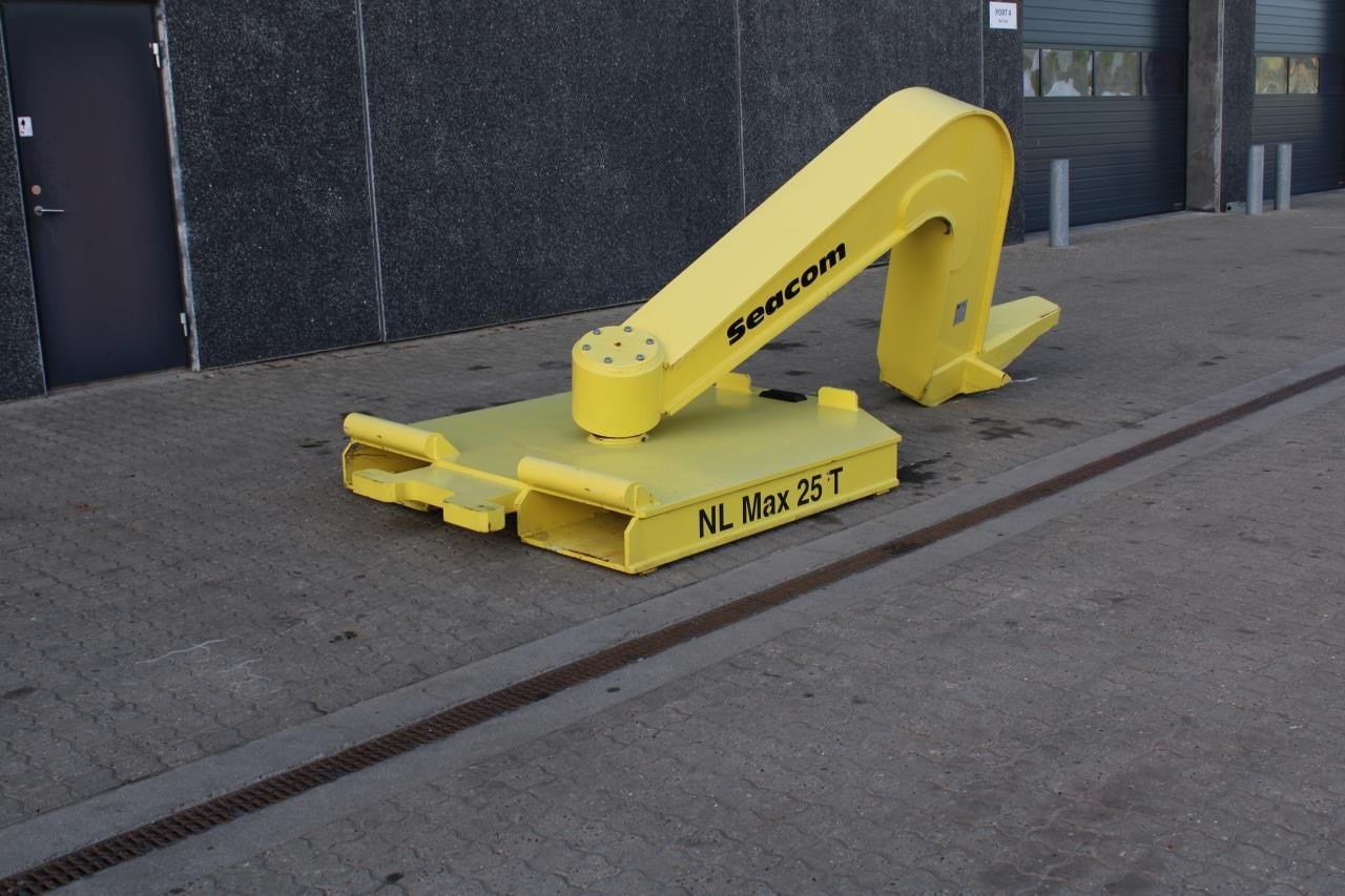 Seacom SEACOM GSH25 - Lučka oprema: slika Seacom SEACOM GSH25 - Lučka oprema Seacom SEACOM GSH25 - Lučka oprema: slika Seacom SEACOM GSH25 - Lučka oprema