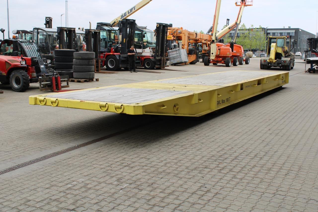 Seacom SEACOM RT40-100T - Roll-trailer prikolica: slika Seacom SEACOM RT40-100T - Roll-trailer prikolica Seacom SEACOM RT40-100T - Roll-trailer prikolica: slika Seacom SEACOM RT40-100T - Roll-trailer prikolica