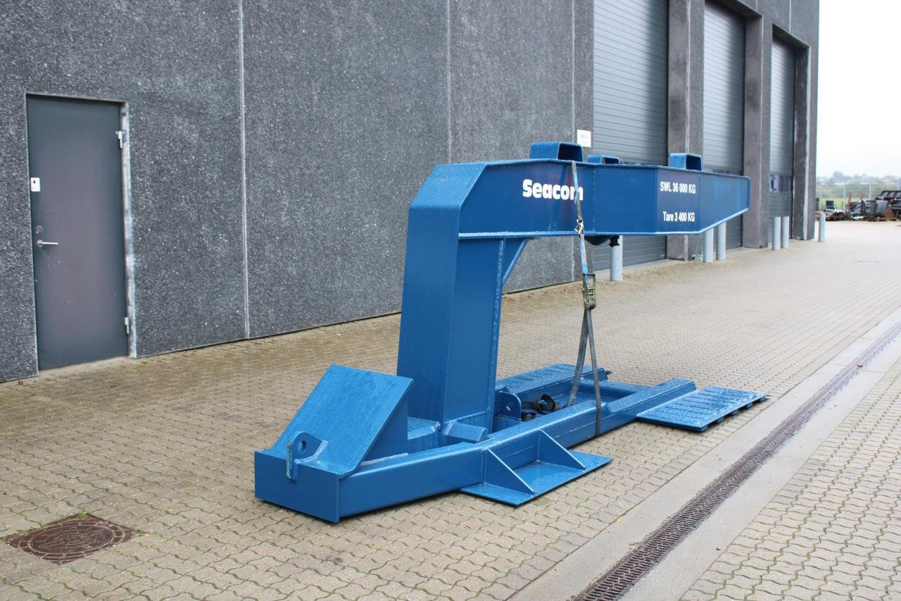 Seacom SEACOM SH36 - Lučka oprema: slika Seacom SEACOM SH36 - Lučka oprema Seacom SEACOM SH36 - Lučka oprema: slika Seacom SEACOM SH36 - Lučka oprema