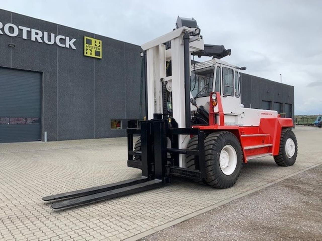 SveTruck 25120-42 - Diesel viličar: slika SveTruck 25120-42 - Diesel viličar SveTruck 25120-42 - Diesel viličar: slika SveTruck 25120-42 - Diesel viličar