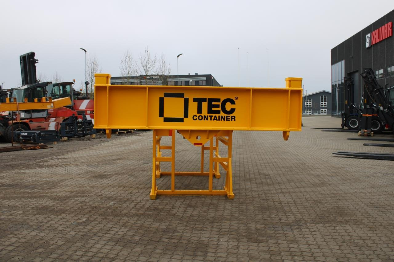 Tec Container 20" WITH DOUBLE-HOOK - Lučka oprema: slika Tec Container 20" WITH DOUBLE-HOOK - Lučka oprema Tec Container 20" WITH DOUBLE-HOOK - Lučka oprema: slika Tec Container 20" WITH DOUBLE-HOOK - Lučka oprema