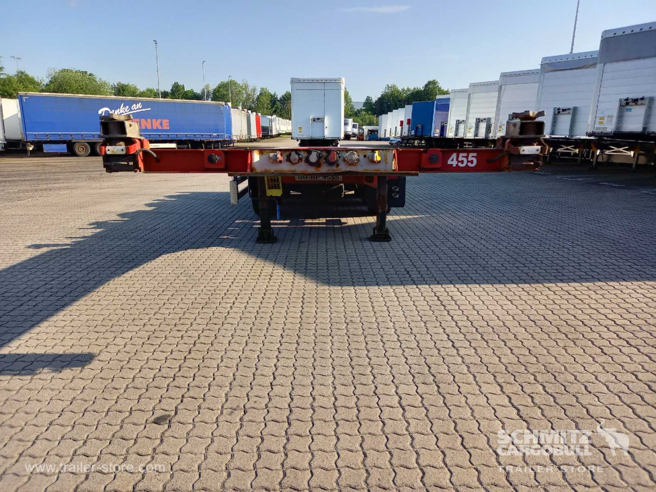 Transporter kontejnera/ Poluprikolica s izmjenjivim sanducima Auflieger Containerfahrgestell Standard: slika Transporter kontejnera/ Poluprikolica s izmjenjivim sanducima Auflieger Containerfahrgestell Standard