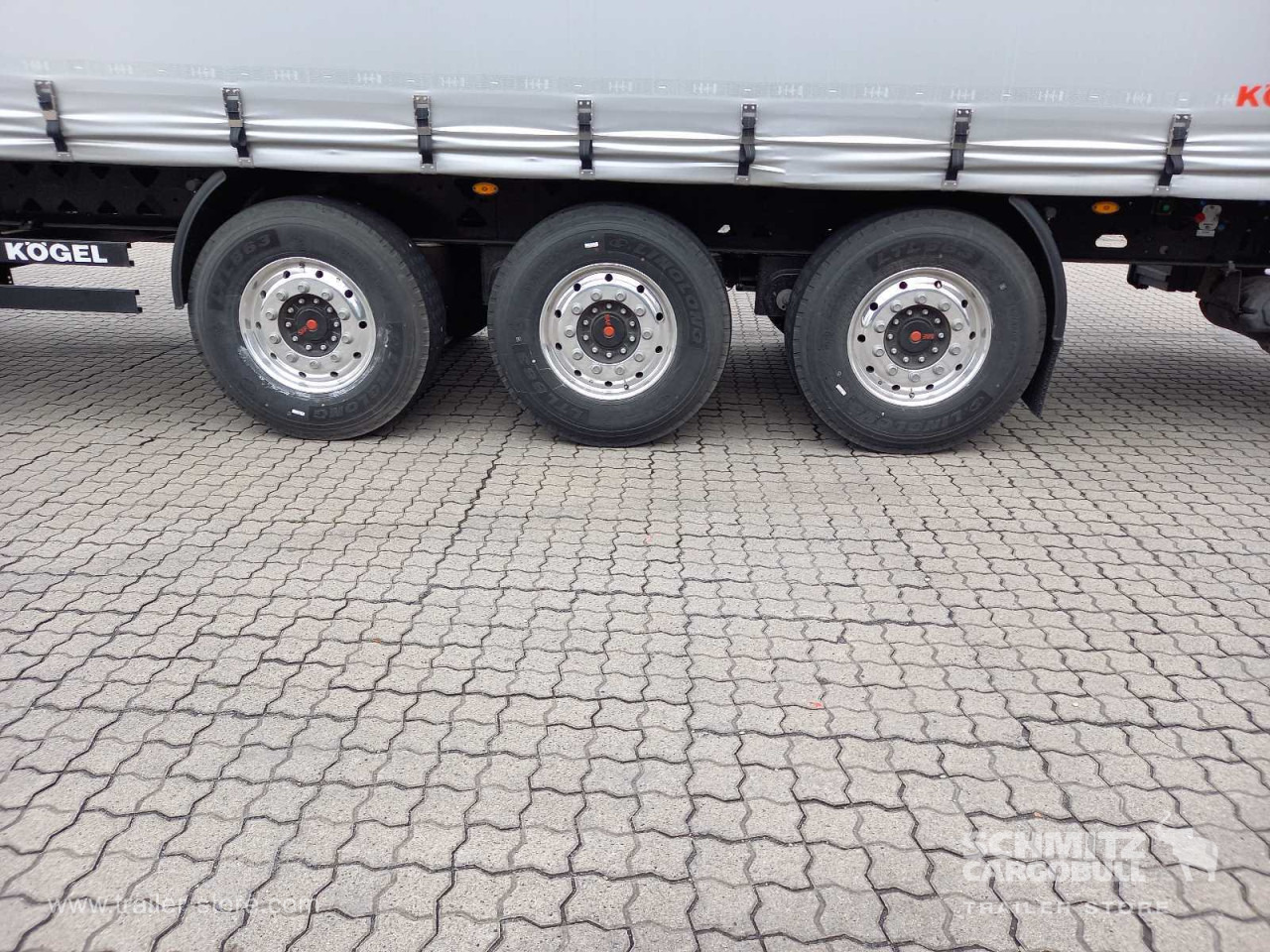 KOEGEL Auflieger Curtainsider Coil - Poluprikolica s ceradom: slika KOEGEL Auflieger Curtainsider Coil - Poluprikolica s ceradom KOEGEL Auflieger Curtainsider Coil - Poluprikolica s ceradom: slika KOEGEL Auflieger Curtainsider Coil - Poluprikolica s ceradom