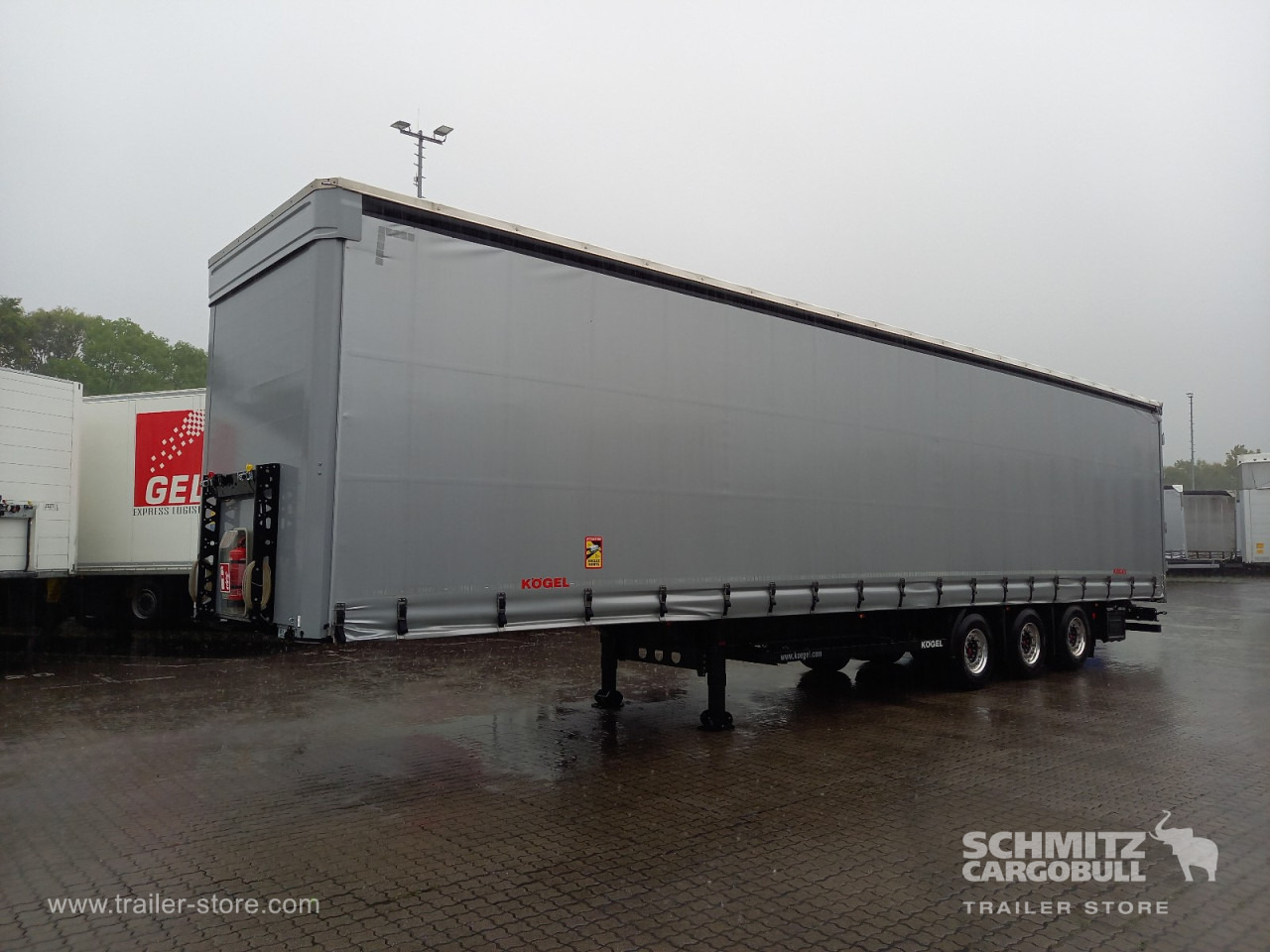 KOEGEL Auflieger Curtainsider Mega - Poluprikolica s ceradom: slika KOEGEL Auflieger Curtainsider Mega - Poluprikolica s ceradom KOEGEL Auflieger Curtainsider Mega - Poluprikolica s ceradom: slika KOEGEL Auflieger Curtainsider Mega - Poluprikolica s ceradom
