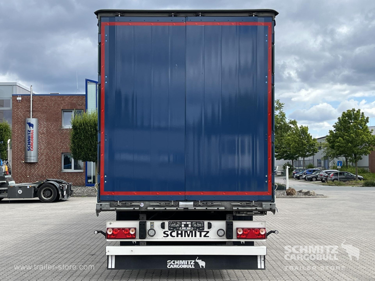 SCHMITZ Auflieger Curtainsider Standard - Poluprikolica s ceradom: slika SCHMITZ Auflieger Curtainsider Standard - Poluprikolica s ceradom SCHMITZ Auflieger Curtainsider Standard - Poluprikolica s ceradom: slika SCHMITZ Auflieger Curtainsider Standard - Poluprikolica s ceradom