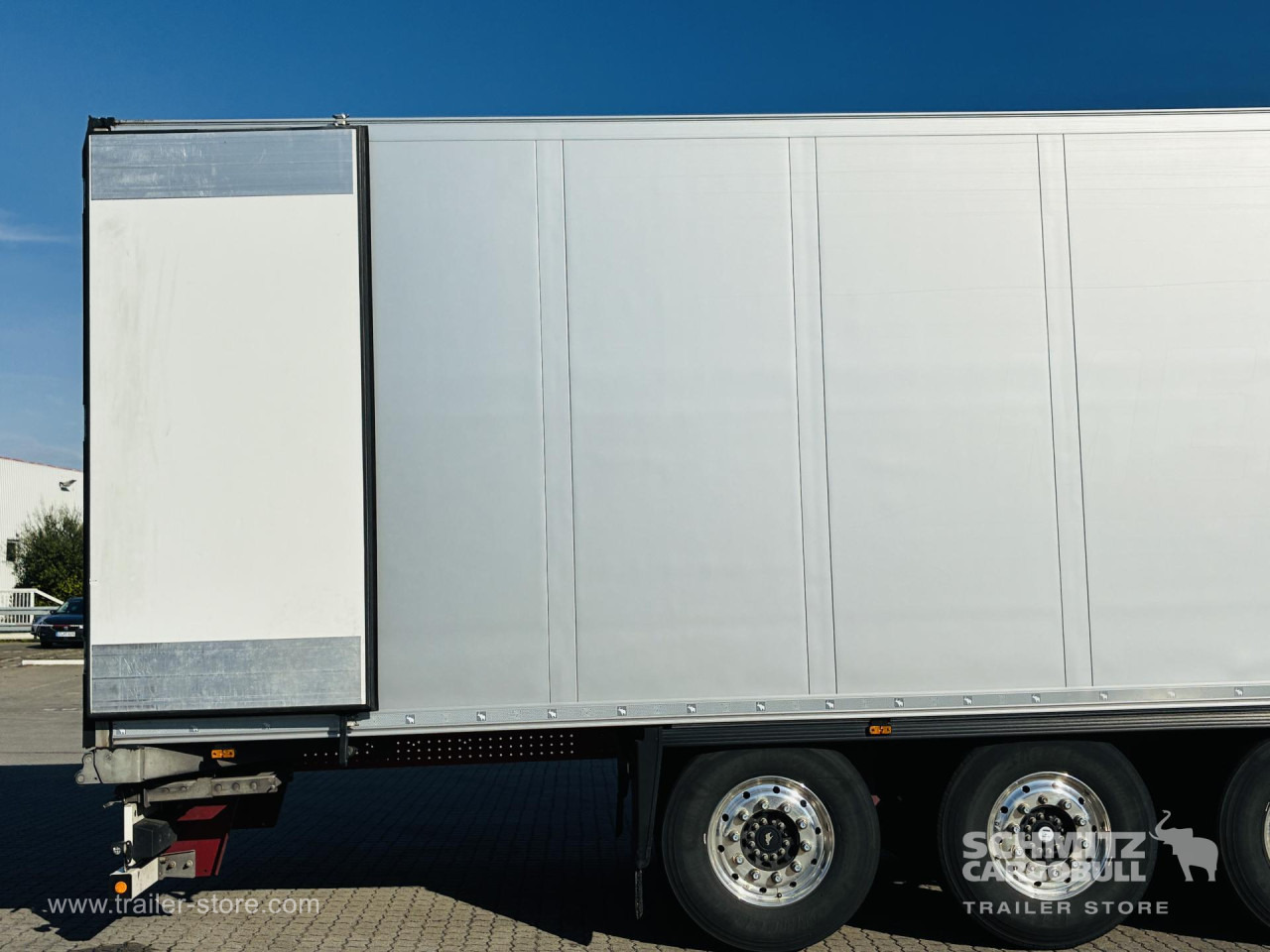 SCHMITZ Auflieger Tiefkühler Multitemp - Izotermna poluprikolica: slika SCHMITZ Auflieger Tiefkühler Multitemp - Izotermna poluprikolica SCHMITZ Auflieger Tiefkühler Multitemp - Izotermna poluprikolica: slika SCHMITZ Auflieger Tiefkühler Multitemp - Izotermna poluprikolica