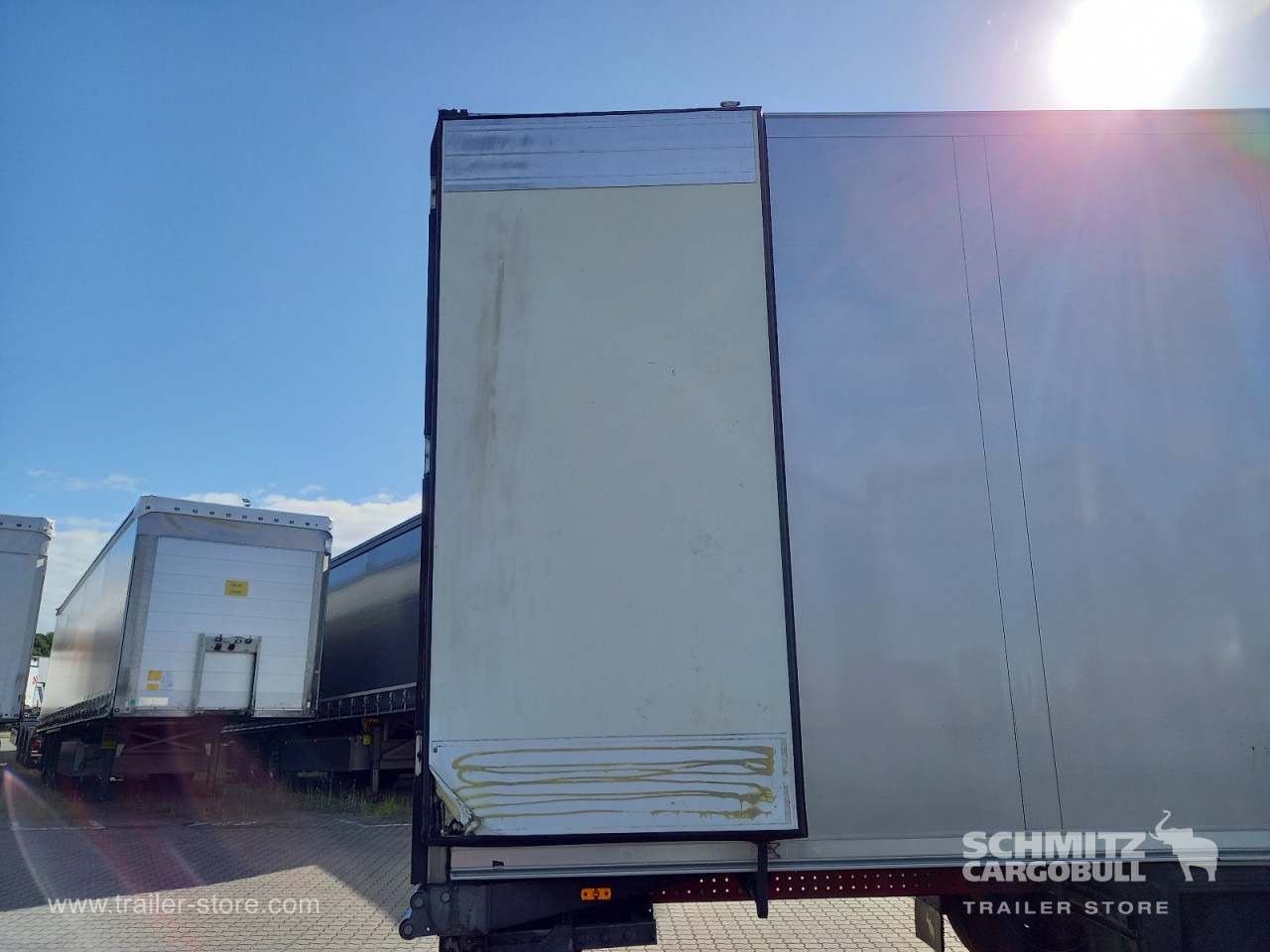 SCHMITZ Auflieger Tiefkühler Multitemp - Izotermna poluprikolica: slika SCHMITZ Auflieger Tiefkühler Multitemp - Izotermna poluprikolica SCHMITZ Auflieger Tiefkühler Multitemp - Izotermna poluprikolica: slika SCHMITZ Auflieger Tiefkühler Multitemp - Izotermna poluprikolica