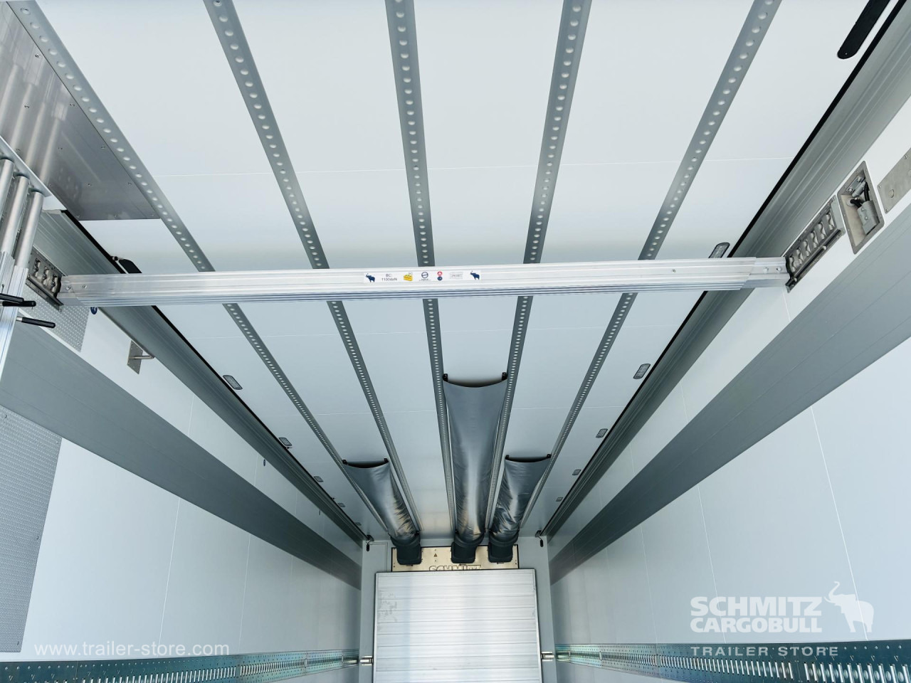 SCHMITZ Auflieger Tiefkühler Standard Taillift - Izotermna poluprikolica: slika SCHMITZ Auflieger Tiefkühler Standard Taillift - Izotermna poluprikolica SCHMITZ Auflieger Tiefkühler Standard Taillift - Izotermna poluprikolica: slika SCHMITZ Auflieger Tiefkühler Standard Taillift - Izotermna poluprikolica