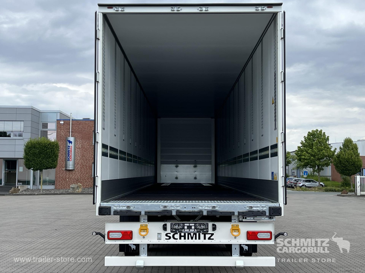SCHMITZ Auflieger Trockenfrachtkoffer Standard Double deck - Poluprikolica sa zatvorenim sandukom: slika SCHMITZ Auflieger Trockenfrachtkoffer Standard Double deck - Poluprikolica sa zatvorenim sandukom SCHMITZ Auflieger Trockenfrachtkoffer Standard Double deck - Poluprikolica sa zatvorenim sandukom: slika SCHMITZ Auflieger Trockenfrachtkoffer Standard Double deck - Poluprikolica sa zatvorenim sandukom