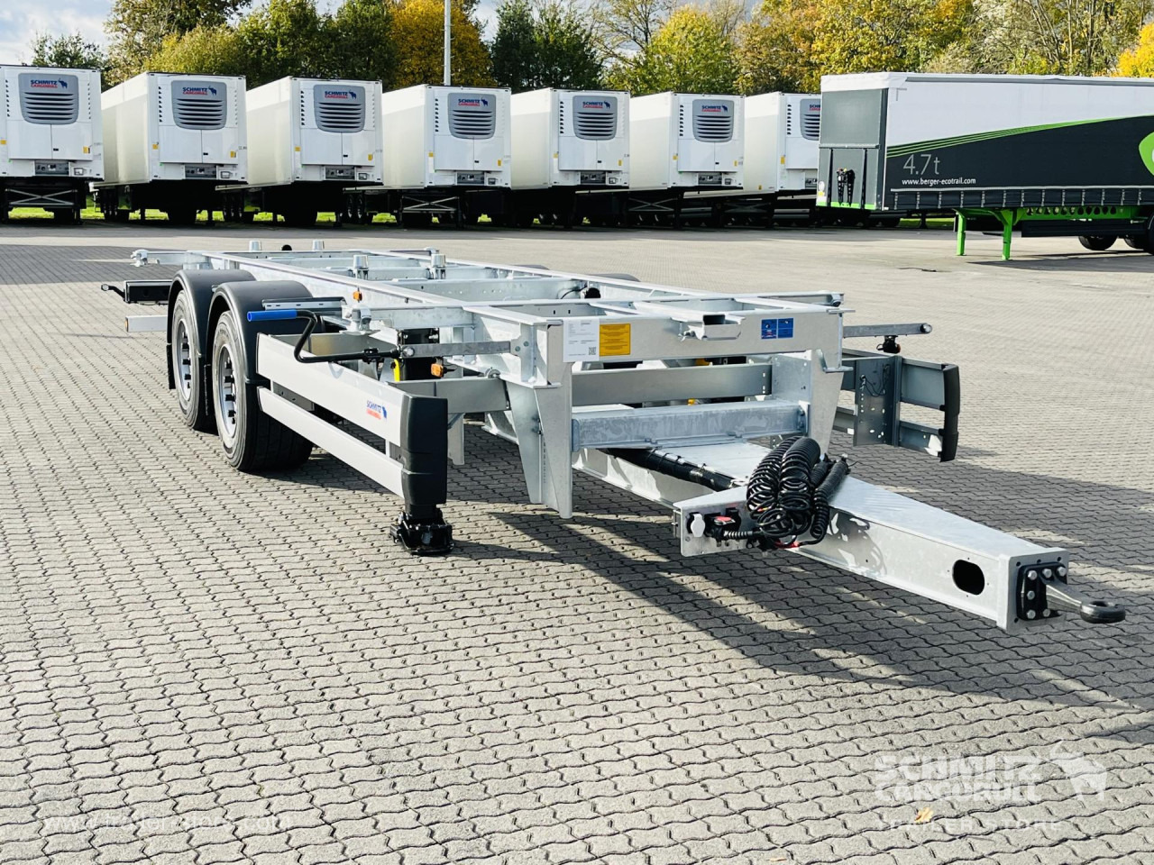 SCHMITZ Zentralachsanhänger Wechselfahrgestell - Transporter kontejnera/ Prikolica s izmjenjivim sanducima: slika SCHMITZ Zentralachsanhänger Wechselfahrgestell - Transporter kontejnera/ Prikolica s izmjenjivim sanducima SCHMITZ Zentralachsanhänger Wechselfahrgestell - Transporter kontejnera/ Prikolica s izmjenjivim sanducima: slika SCHMITZ Zentralachsanhänger Wechselfahrgestell - Transporter kontejnera/ Prikolica s izmjenjivim sanducima