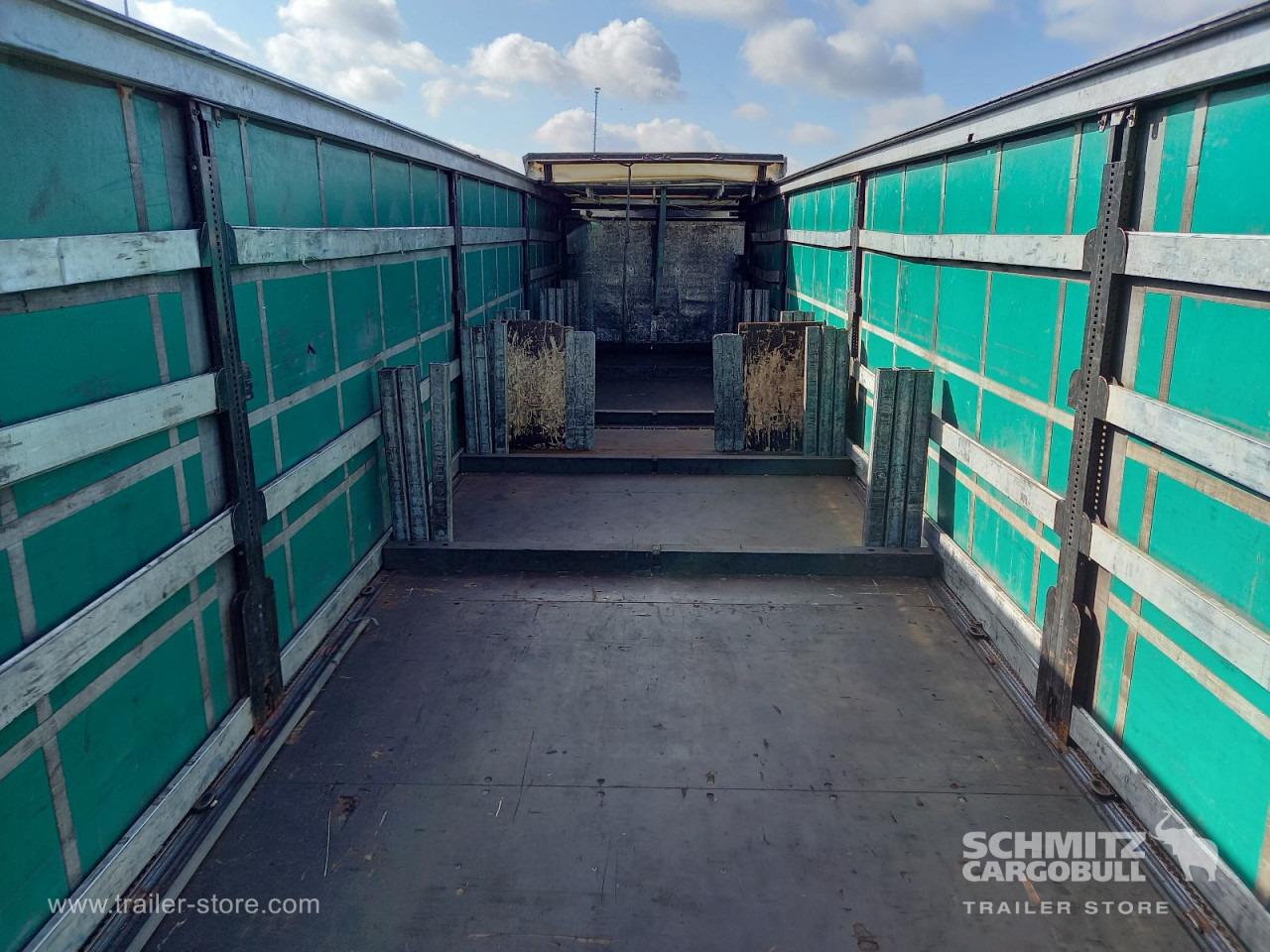 SCHWARZMUELLER Auflieger Curtainsider Standard - Poluprikolica s ceradom: slika SCHWARZMUELLER Auflieger Curtainsider Standard - Poluprikolica s ceradom SCHWARZMUELLER Auflieger Curtainsider Standard - Poluprikolica s ceradom: slika SCHWARZMUELLER Auflieger Curtainsider Standard - Poluprikolica s ceradom