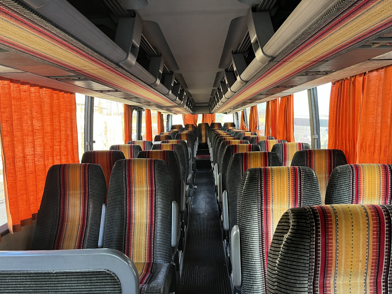Renault SFR - Prigradski autobus: slika Renault SFR - Prigradski autobus Renault SFR - Prigradski autobus: slika Renault SFR - Prigradski autobus