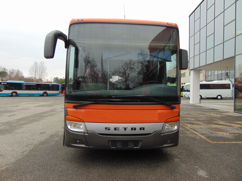 N.1 SETRA S 417 UL – Anno 2009 - Prigradski autobus: slika N.1 SETRA S 417 UL – Anno 2009 - Prigradski autobus N.1 SETRA S 417 UL – Anno 2009 - Prigradski autobus: slika N.1 SETRA S 417 UL – Anno 2009 - Prigradski autobus