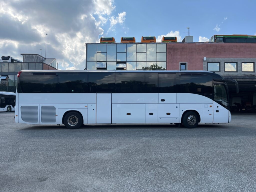 N.2 IVECO MAGELYS – Anno 2019 - Turistički autobus: slika N.2 IVECO MAGELYS – Anno 2019 - Turistički autobus N.2 IVECO MAGELYS – Anno 2019 - Turistički autobus: slika N.2 IVECO MAGELYS – Anno 2019 - Turistički autobus