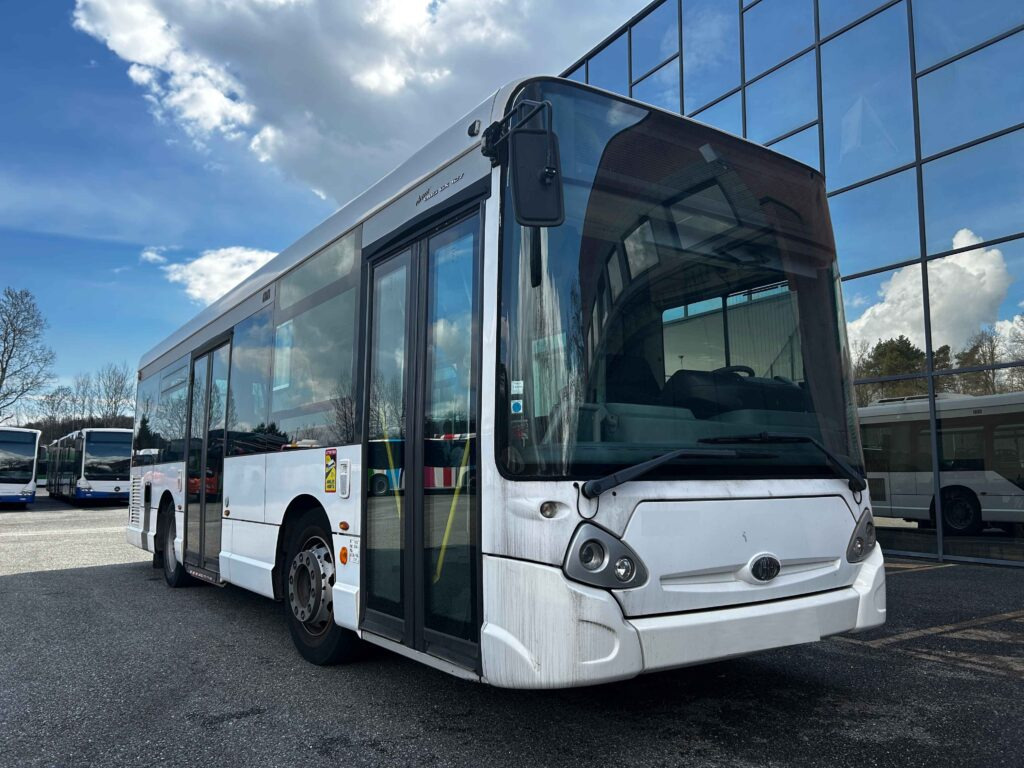 N.6 Heuliez GX 127 – Da 2011 a 2014 - Gradski autobus: slika N.6 Heuliez GX 127 – Da 2011 a 2014 - Gradski autobus N.6 Heuliez GX 127 – Da 2011 a 2014 - Gradski autobus: slika N.6 Heuliez GX 127 – Da 2011 a 2014 - Gradski autobus