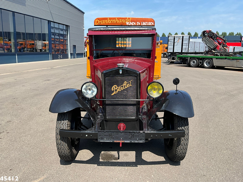 BERLIET V.H.A Oldtimer met open laadbak - Kamion s otvorenim sandukom: slika BERLIET V.H.A Oldtimer met open laadbak - Kamion s otvorenim sandukom BERLIET V.H.A Oldtimer met open laadbak - Kamion s otvorenim sandukom: slika BERLIET V.H.A Oldtimer met open laadbak - Kamion s otvorenim sandukom