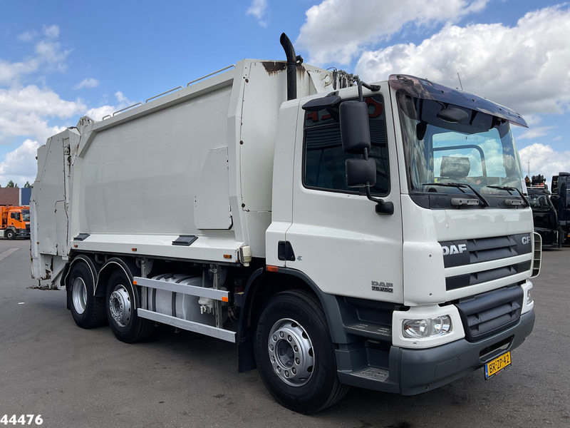 DAF FAG 75 CF 250 Euro 3 Geesink 20m³ - Kamion za odvoz smeća: slika DAF FAG 75 CF 250 Euro 3 Geesink 20m³ - Kamion za odvoz smeća DAF FAG 75 CF 250 Euro 3 Geesink 20m³ - Kamion za odvoz smeća: slika DAF FAG 75 CF 250 Euro 3 Geesink 20m³ - Kamion za odvoz smeća