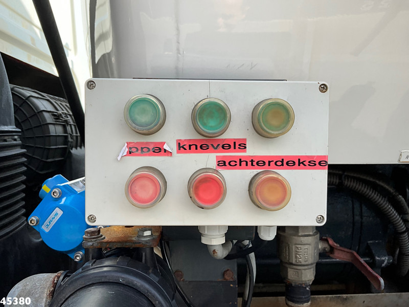 Vakum kamion DAF FAG 75 CF 250 Euro 5 Ravo kolkenzuiger: slika Vakum kamion DAF FAG 75 CF 250 Euro 5 Ravo kolkenzuiger