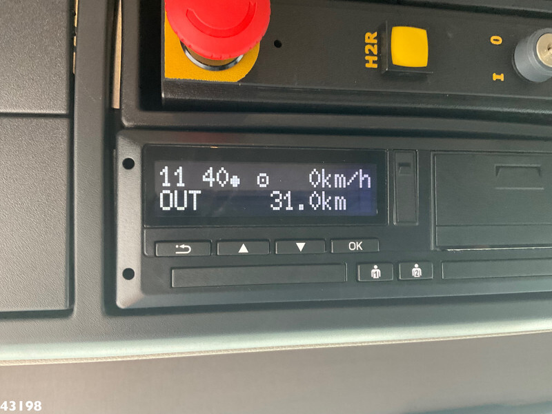 Kamion za odvoz smeća DAF FAG XD 300 Geesink 20m³ met Liftmate Instaplift: slika Kamion za odvoz smeća DAF FAG XD 300 Geesink 20m³ met Liftmate Instaplift
