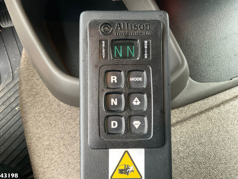 Kamion za odvoz smeća DAF FAG XD 300 Geesink 20m³ met Liftmate Instaplift: slika Kamion za odvoz smeća DAF FAG XD 300 Geesink 20m³ met Liftmate Instaplift