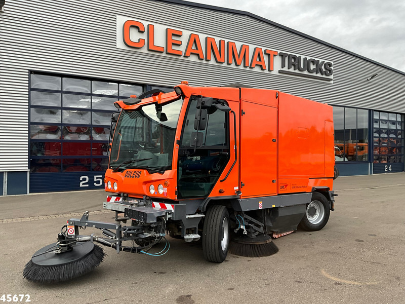 Dulevo 6000T Euro 6 met 3-e borstel - Cestovna čistilica: slika Dulevo 6000T Euro 6 met 3-e borstel - Cestovna čistilica Dulevo 6000T Euro 6 met 3-e borstel - Cestovna čistilica: slika Dulevo 6000T Euro 6 met 3-e borstel - Cestovna čistilica