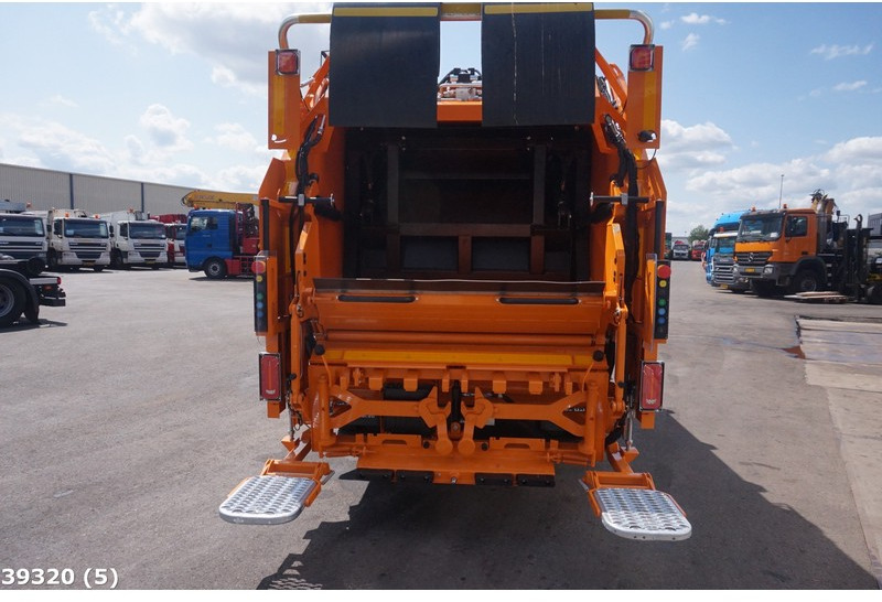 FUSO Canter 9C18 Geesink 7m³ - Kamion za odvoz smeća: slika FUSO Canter 9C18 Geesink 7m³ - Kamion za odvoz smeća FUSO Canter 9C18 Geesink 7m³ - Kamion za odvoz smeća: slika FUSO Canter 9C18 Geesink 7m³ - Kamion za odvoz smeća