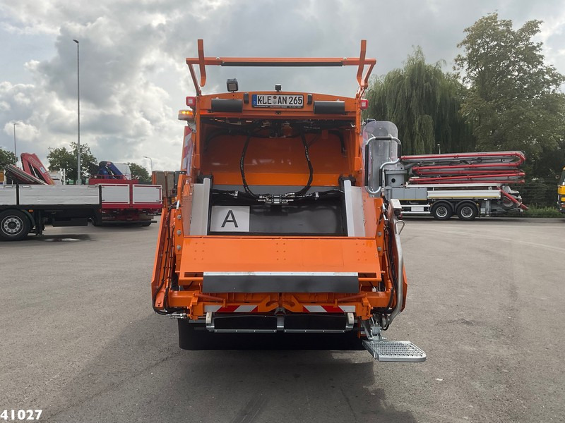 FUSO Canter 9C18 Zoeller 7m³ - Kamion za odvoz smeća: slika FUSO Canter 9C18 Zoeller 7m³ - Kamion za odvoz smeća FUSO Canter 9C18 Zoeller 7m³ - Kamion za odvoz smeća: slika FUSO Canter 9C18 Zoeller 7m³ - Kamion za odvoz smeća