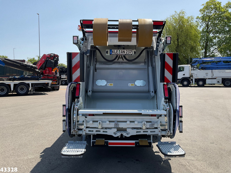 FUSO Canter Terberg 7m³ - Kamion za odvoz smeća: slika FUSO Canter Terberg 7m³ - Kamion za odvoz smeća FUSO Canter Terberg 7m³ - Kamion za odvoz smeća: slika FUSO Canter Terberg 7m³ - Kamion za odvoz smeća