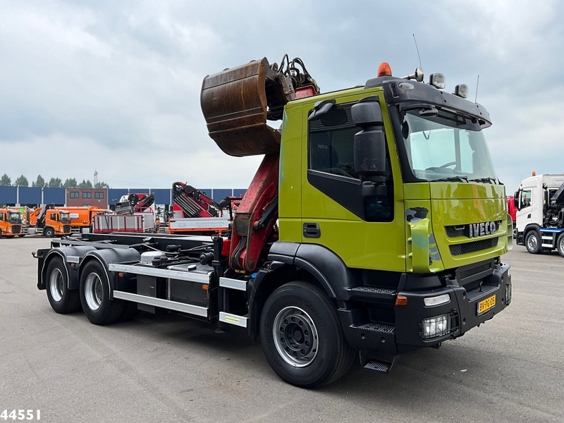 Iveco AD260T41 6x4 HMF 16 Tonmeter Z-kraan - Kamion s kabelskim sustavom, Kamion s kranom: slika Iveco AD260T41 6x4 HMF 16 Tonmeter Z-kraan - Kamion s kabelskim sustavom, Kamion s kranom Iveco AD260T41 6x4 HMF 16 Tonmeter Z-kraan - Kamion s kabelskim sustavom, Kamion s kranom: slika Iveco AD260T41 6x4 HMF 16 Tonmeter Z-kraan - Kamion s kabelskim sustavom, Kamion s kranom
