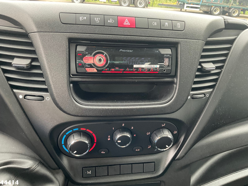 Kamion Iveco Daily 35S12 20 Meter hoogwerker + JIB Just 6.039 km!: slika Kamion Iveco Daily 35S12 20 Meter hoogwerker + JIB Just 6.039 km!