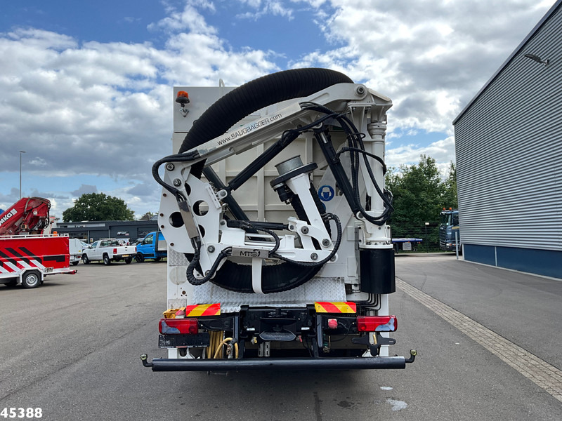 MAN TGA 33.440 6x4 MTS Dino 8m³ Saugbagger Just 173.476 Km! - Vakum kamion: slika MAN TGA 33.440 6x4 MTS Dino 8m³ Saugbagger Just 173.476 Km! - Vakum kamion MAN TGA 33.440 6x4 MTS Dino 8m³ Saugbagger Just 173.476 Km! - Vakum kamion: slika MAN TGA 33.440 6x4 MTS Dino 8m³ Saugbagger Just 173.476 Km! - Vakum kamion