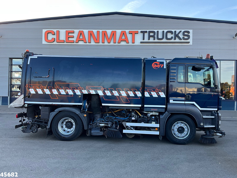 MAN TGS 18.320 Manual Gearbox Brock Wegdekreinger links en rechtsvegend! - Cestovna čistilica: slika MAN TGS 18.320 Manual Gearbox Brock Wegdekreinger links en rechtsvegend! - Cestovna čistilica MAN TGS 18.320 Manual Gearbox Brock Wegdekreinger links en rechtsvegend! - Cestovna čistilica: slika MAN TGS 18.320 Manual Gearbox Brock Wegdekreinger links en rechtsvegend! - Cestovna čistilica