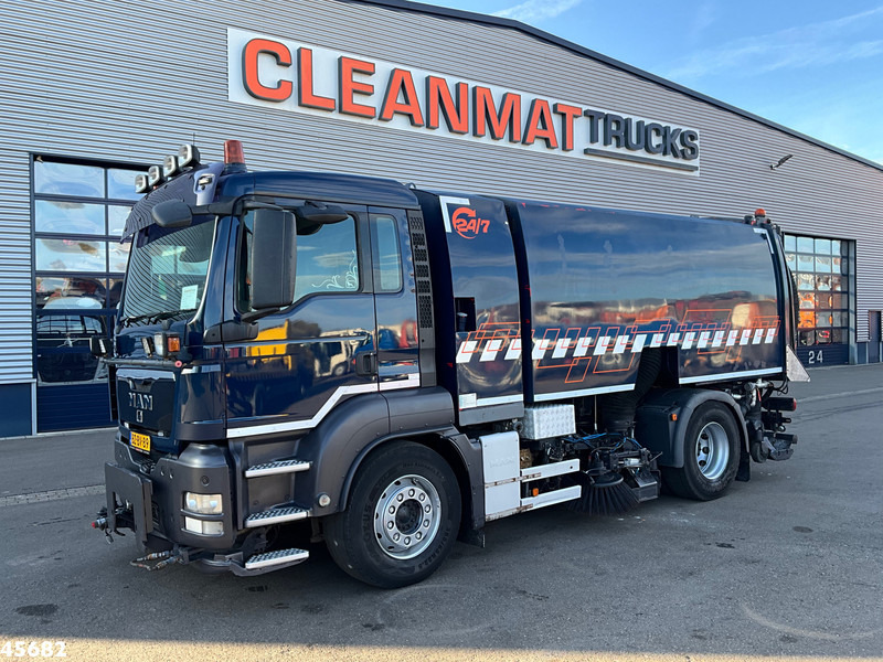 MAN TGS 18.320 Manual Gearbox Brock Wegdekreinger links en rechtsvegend! - Cestovna čistilica: slika MAN TGS 18.320 Manual Gearbox Brock Wegdekreinger links en rechtsvegend! - Cestovna čistilica MAN TGS 18.320 Manual Gearbox Brock Wegdekreinger links en rechtsvegend! - Cestovna čistilica: slika MAN TGS 18.320 Manual Gearbox Brock Wegdekreinger links en rechtsvegend! - Cestovna čistilica