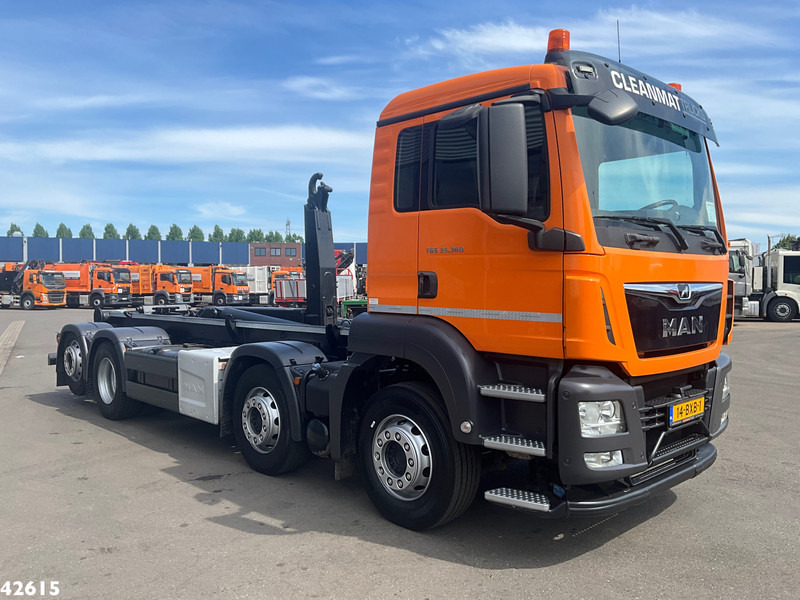MAN TGS 35.360 8x2 Euro 6 VDL 30 Ton haakarmsysteem - Kamion s kukastom dizalicom: slika MAN TGS 35.360 8x2 Euro 6 VDL 30 Ton haakarmsysteem - Kamion s kukastom dizalicom MAN TGS 35.360 8x2 Euro 6 VDL 30 Ton haakarmsysteem - Kamion s kukastom dizalicom: slika MAN TGS 35.360 8x2 Euro 6 VDL 30 Ton haakarmsysteem - Kamion s kukastom dizalicom